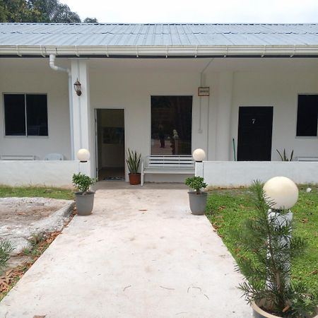 Sukau Tomanggong View Bed & Breakfast Extérieur photo